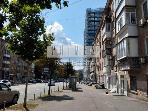 комерційна за адресою Мечникова вул. (Кловський), 11