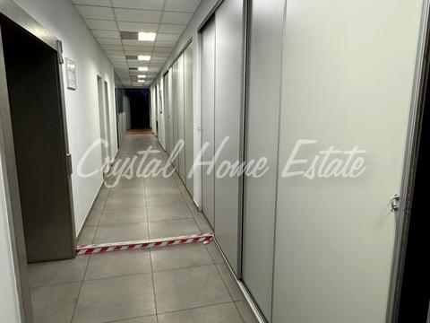 комерційна за адресою Лінійна вул., 17