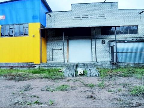 комерційна за адресою Звягільська, 100