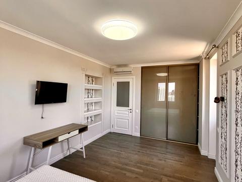 квартира за адресою Дмитрівська вул., 75