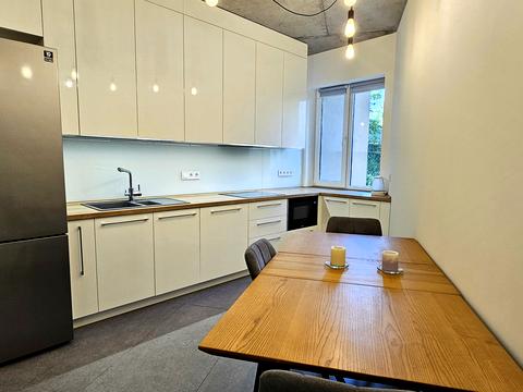 квартира за адресою Київ, Новопольова вул., 2