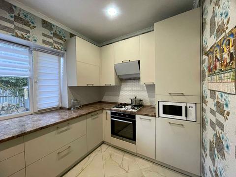 будинок за адресою смт. Воскресенське, Поздовжня