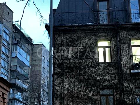 коммерческая по адресу Жилянская ул., 72-А