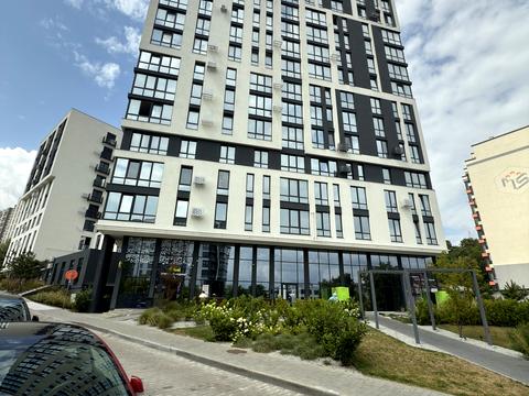 комерційна за адресою Малоголосківська вул., 12г