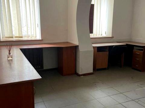 комерційна за адресою Польський узвіз, 9