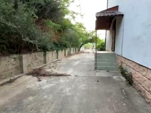 комерційна за адресою Дністровська, 9