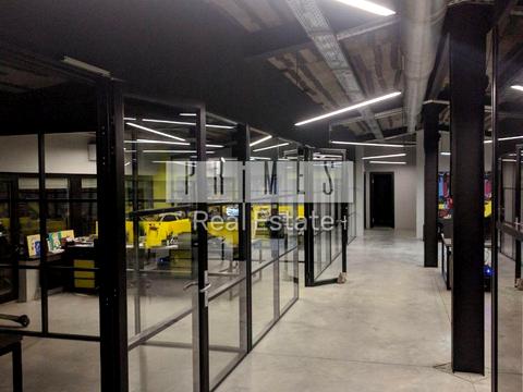 комерційна за адресою Васильківська вул., 55