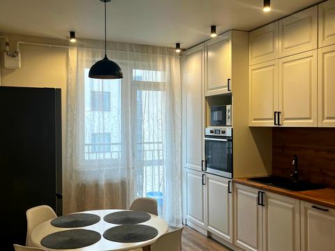 квартира за адресою Залізнична вул., 7