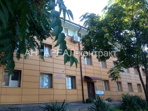 комерційна за адресою Перемоги вул., 131в