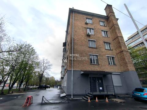 комерційна за адресою Валерія Лобановського просп. (Червонозоряний), 41