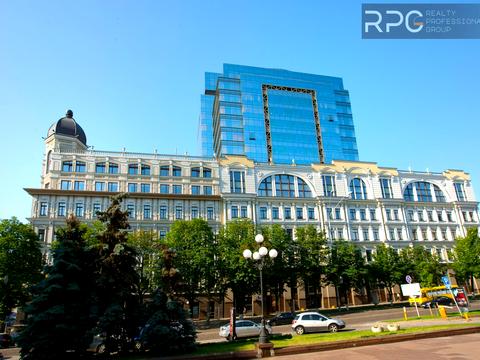 комерційна за адресою Богдана Хмельницького вул., 19/21