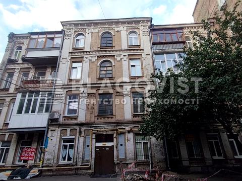 квартира за адресою Межигірська вул., 32