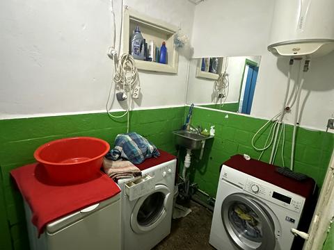 комната по адресу Лесі Українки ул., 46