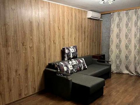 квартира за адресою Богатирська вул., 16