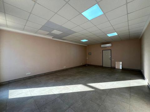 комерційна за адресою Соборна вул., 12/1