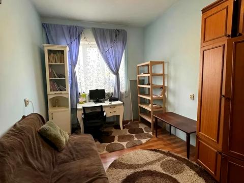 будинок за адресою Небесної Сотні просп. (Маршала Жукова)