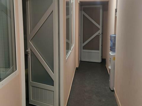 комерційна за адресою Богдана Гаврилишина вул. (Ванди Василевської), 11