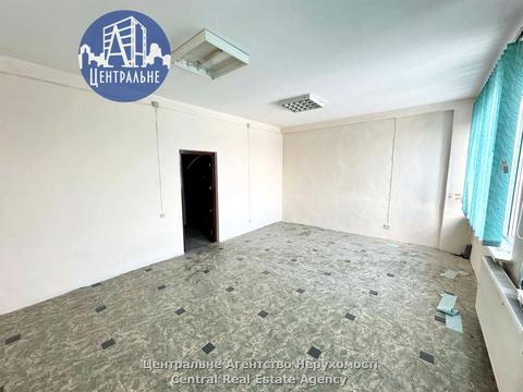 комерційна за адресою Ярослава Мудрого вул. (Моріса Тореза), 64б