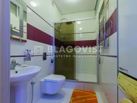 квартира за адресою Раїси Окіпної вул., 18