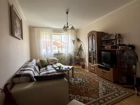 квартира за адресою Вишнева вул., 28