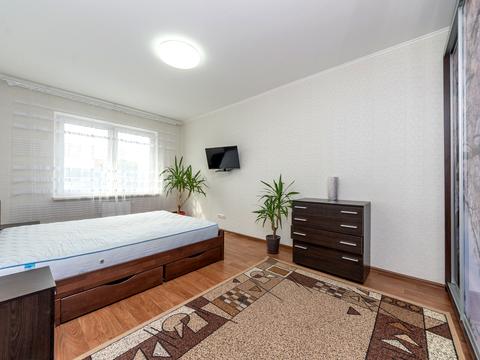 квартира за адресою Софії Русової вул., 7
