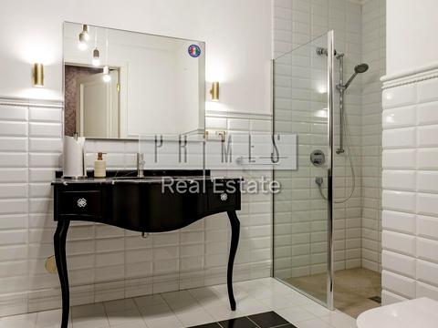 будинок за адресою Молодіжна вул.