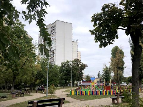 квартира за адресою Дарницький бульв., 4