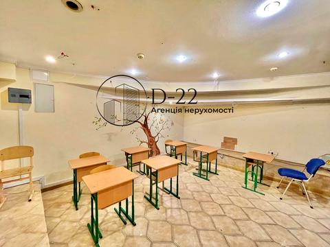 комерційна за адресою Миколи Міхновського бульв. (Дружби Народів), 13