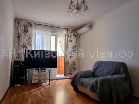 квартира за адресою Каштанова вул., 15-Б