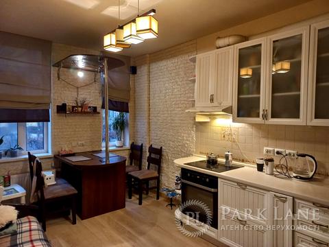 квартира за адресою Регенераторна вул., 4