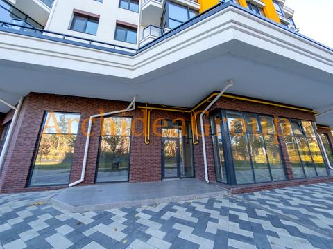 комерційна за адресою вул. Прорізна, 1