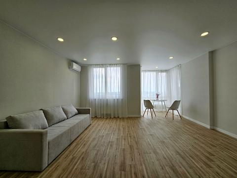 квартира за адресою Олега Мудрака вул. (Генерала Наумова), 1