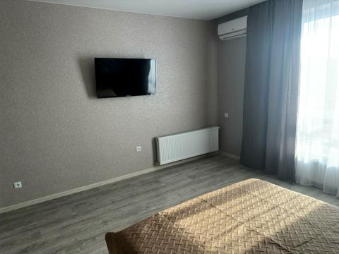 квартира за адресою Домбровського вул., 3