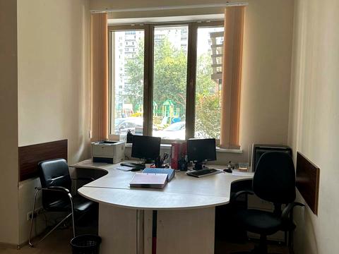 комерційна за адресою Патріарха Мстислава Скрипника вул., 40