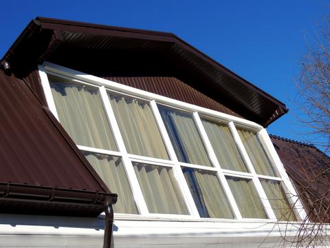 комерційна за адресою Руставелі вул., 31