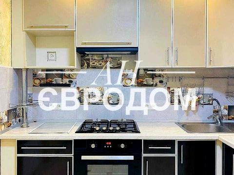 квартира за адресою Миколи Кравченка вул. (Фонвізіна), 17