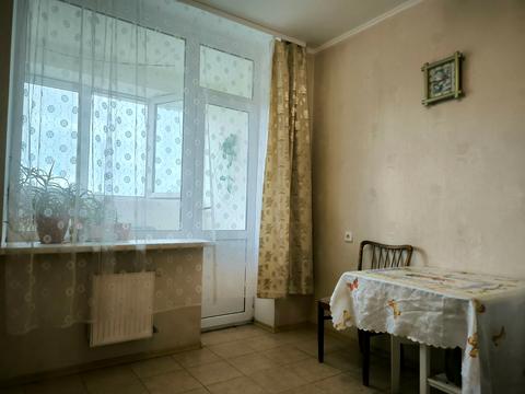 квартира за адресою Верховинна вул., 37