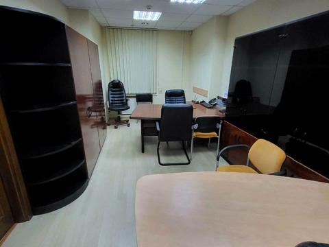 комерційна за адресою Микільсько-Слобідська вул., 2-Б