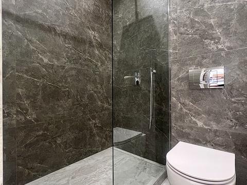 квартира за адресою Салютна вул., 2к21