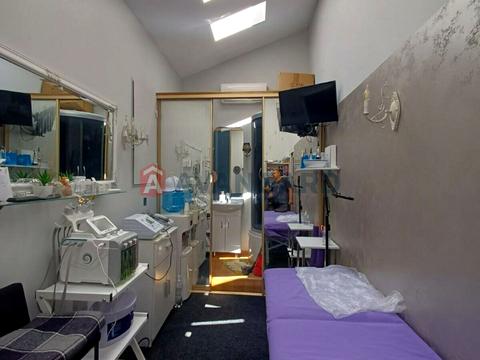 комерційна за адресою Січеславська вул., 6