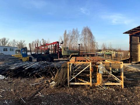 комерційна за адресою визволителів, 100