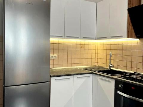 квартира за адресою Василя Симоненка вул., 37