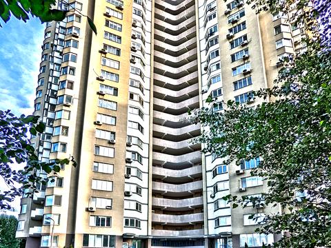 квартира по адресу Миколы Бажана просп., 1-М