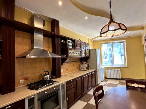 квартира по адресу Академика Сахарова ул., 80а