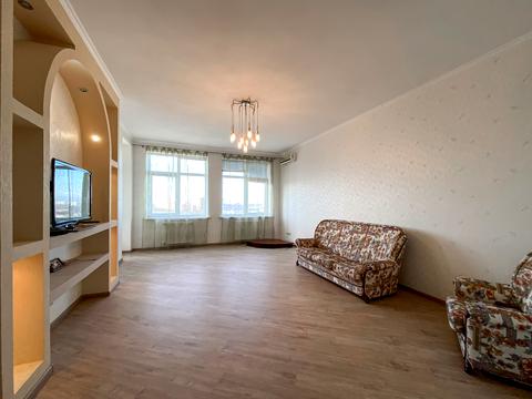 квартира по адресу Леси Украинки бульв., 7-А