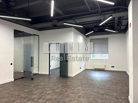 комерційна за адресою Максимовича Михайла, 8