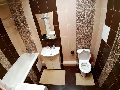 квартира за адресою Анни Ахматової вул., 28