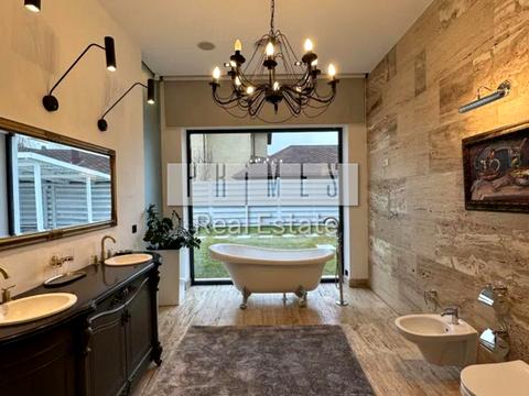 будинок за адресою Виноградна