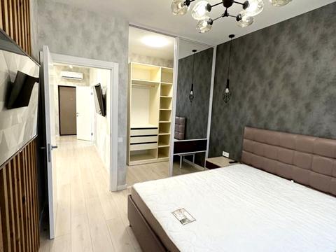 квартира за адресою Дніпровська набережна вул., 16-Г