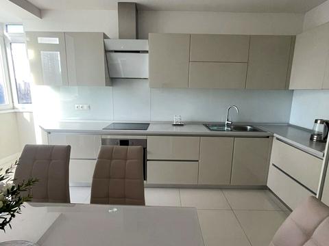 квартира за адресою Академіка Глушкова просп., 9